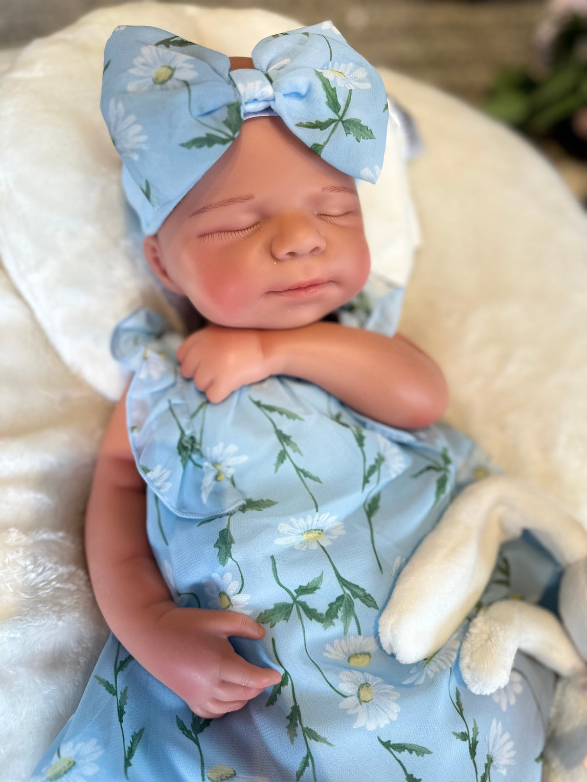 Victoria 19” reborn baby Full Silicone Girl Tan Skin Tone approx 7.2lbs wears newborn open mouth