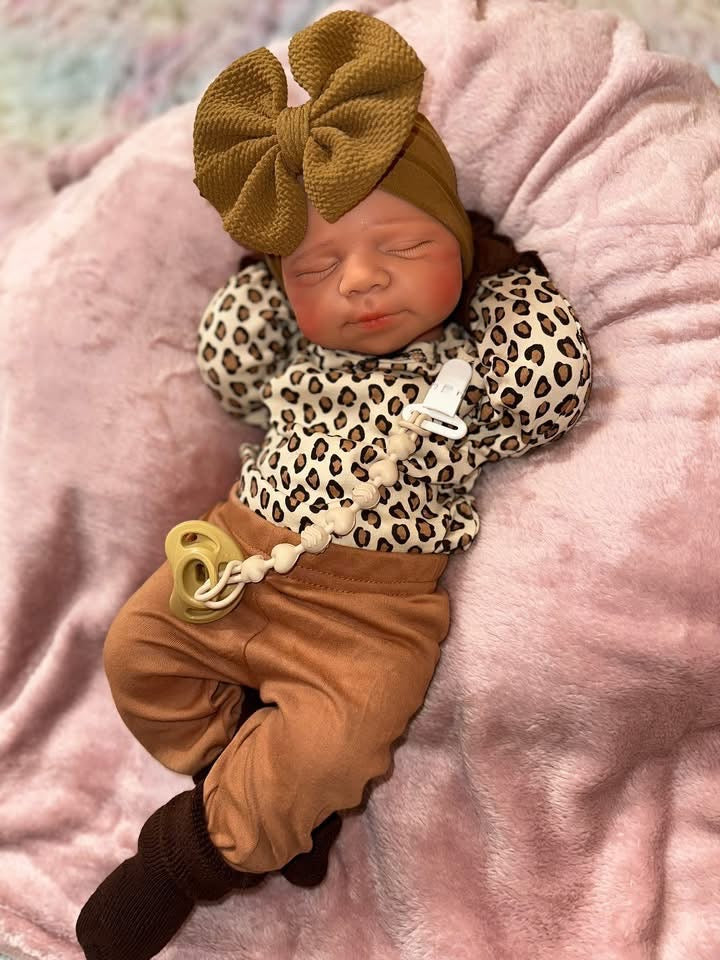 Victoria 19” reborn baby Full Silicone Girl Tan Skin Tone approx 7.2lbs wears newborn open mouth