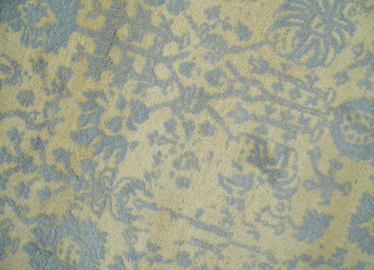 4x6 Fine Hand Knotted Gold and Silver Traditional Persian Style Antique Wool and Silk Rug