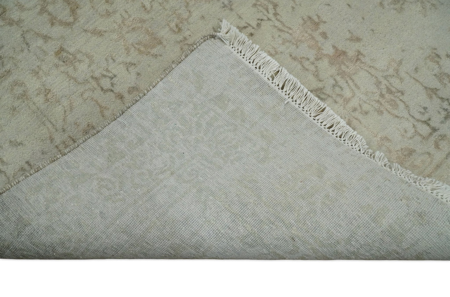 5x7 Fine Hand Knotted Beige and Brown Traditional Style Antique Wool and Silk Rug