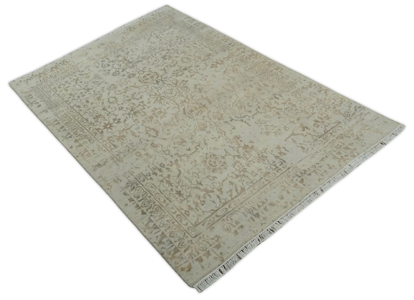 5x7 Fine Hand Knotted Beige and Brown Traditional Style Antique Wool and Silk Rug