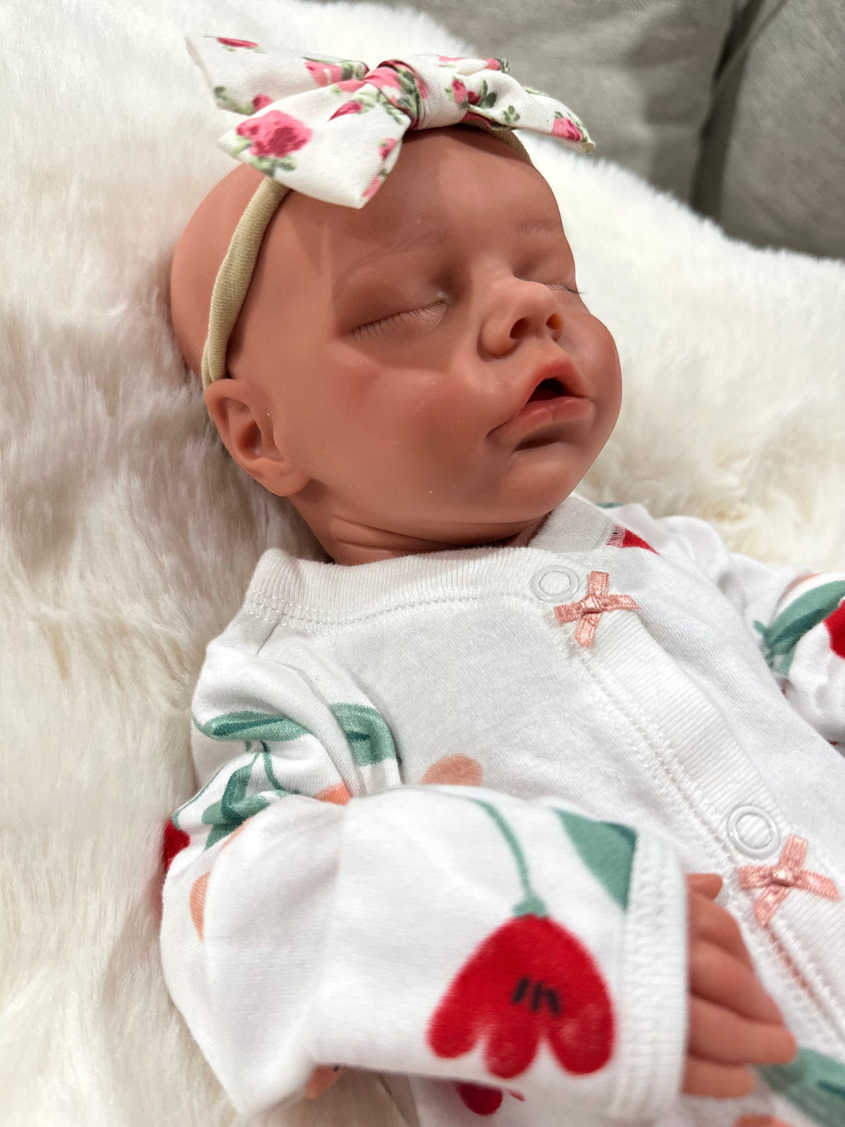 Willow 17-18in reborn baby Full Silicone Baby girl tan skin tone approx 6lbs open mouth tat 10 days