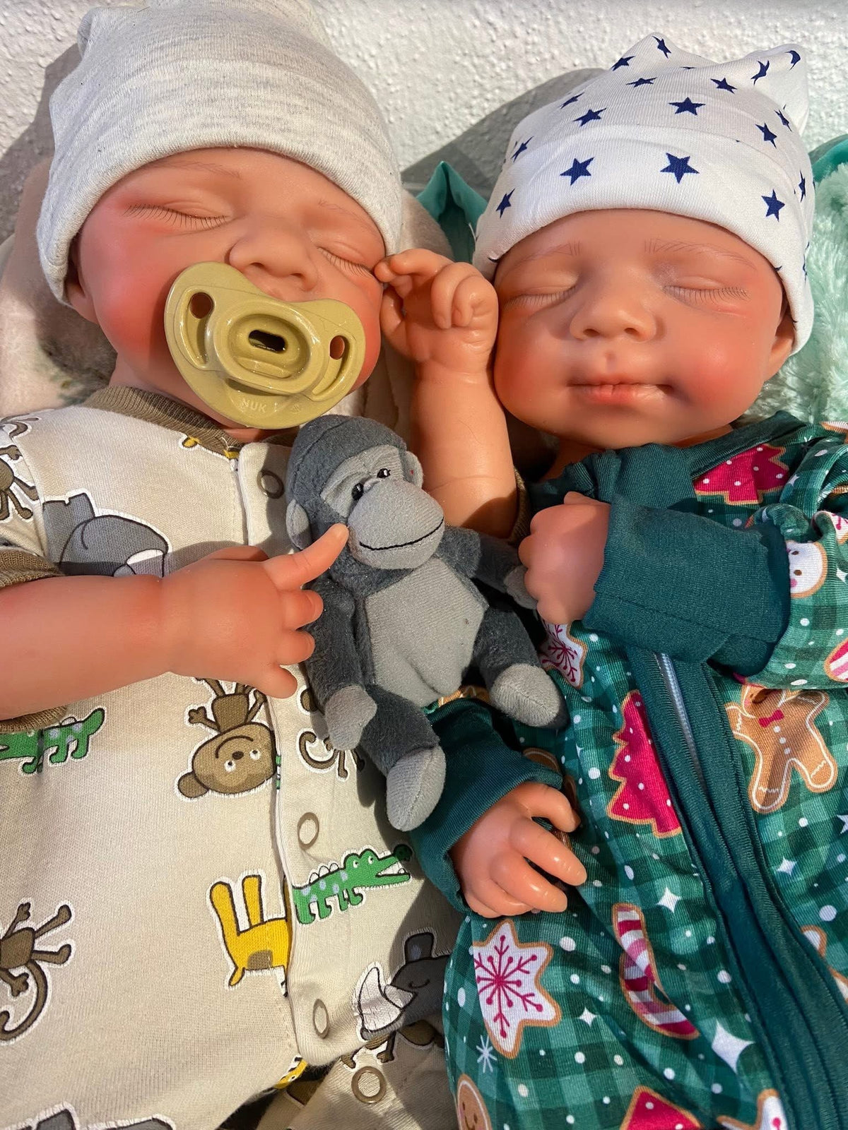 Hendrix 19” reborn baby tan skin Tone Full Silicone newborn  Boy approx 7.3 lbs open mouth. TAT APPROXIMATELY 10 Days