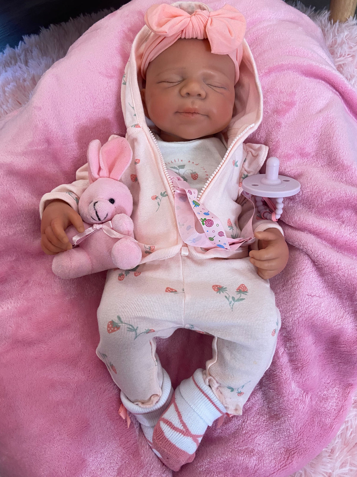 Victoria 19” reborn baby Full Silicone Girl Tan Skin Tone approx 7.3lbs newborn open mouth