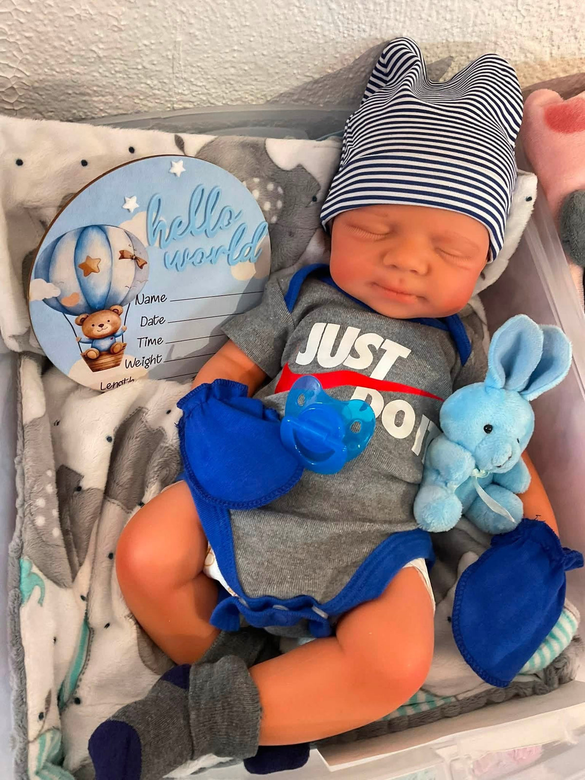 Hendrix 19” reborn baby tan skin Tone Full Silicone newborn  Boy approx 7.3 lbs open mouth. TAT APPROXIMATELY 10 Days