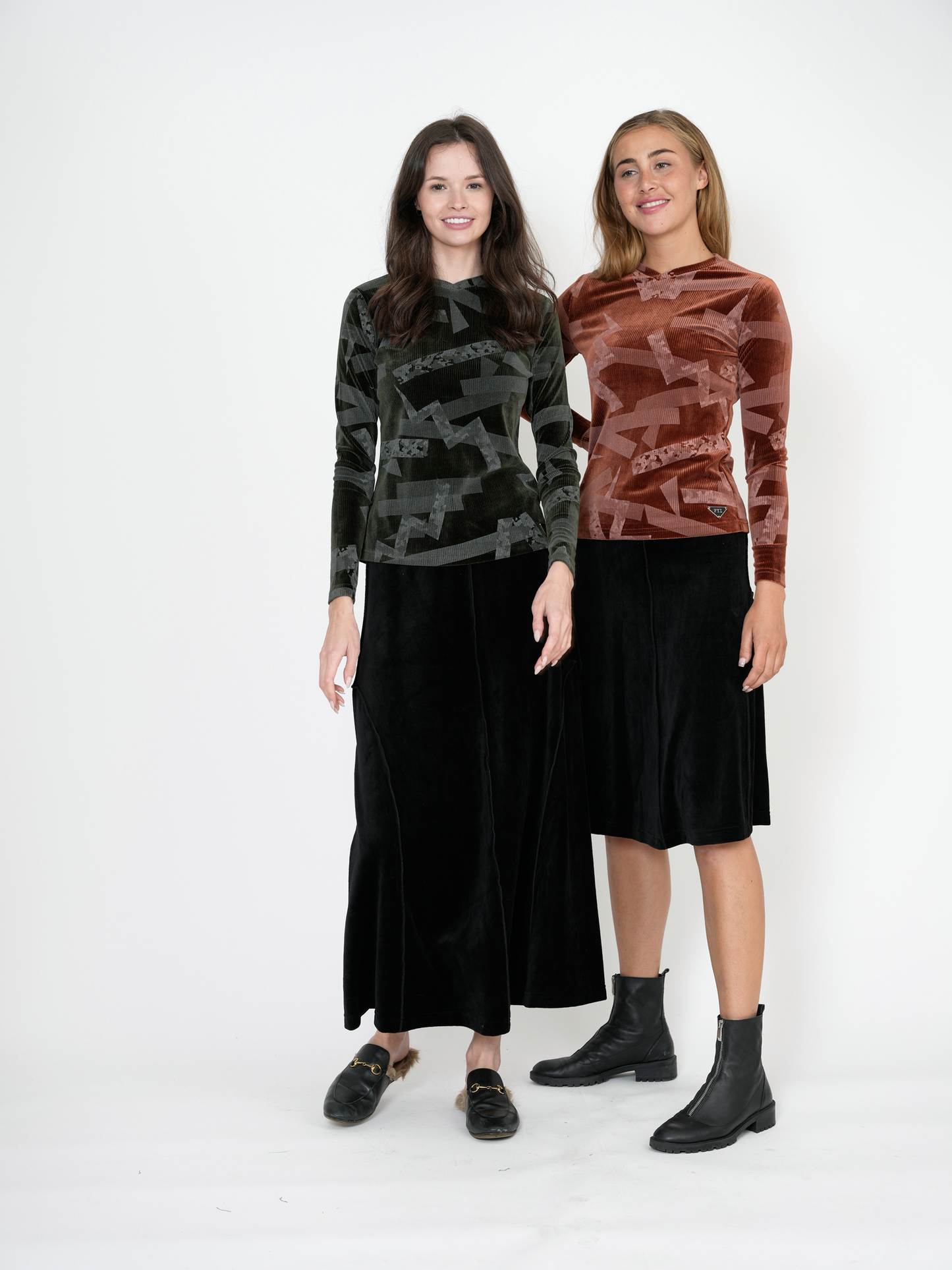 Rib Velour Print Top With V-Neck