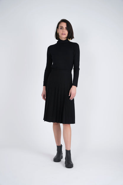 Knit Pleated Skirt